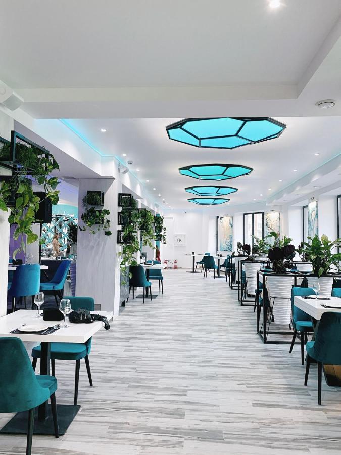 捷尔诺波尔 Stella酒店 外观 照片